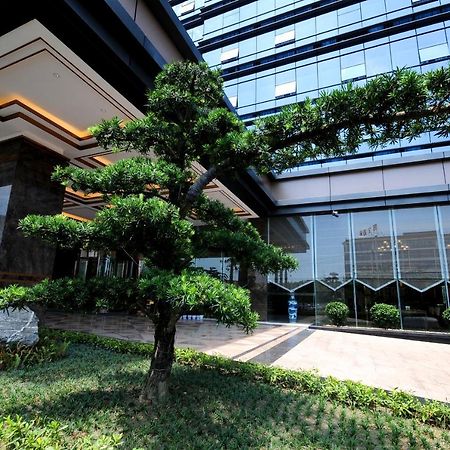 Airport Jianguo Hotel Csengtu Kültér fotó
