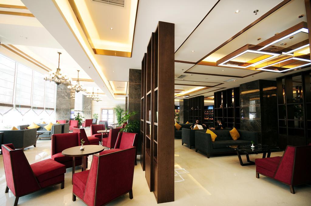 Airport Jianguo Hotel Csengtu Kültér fotó