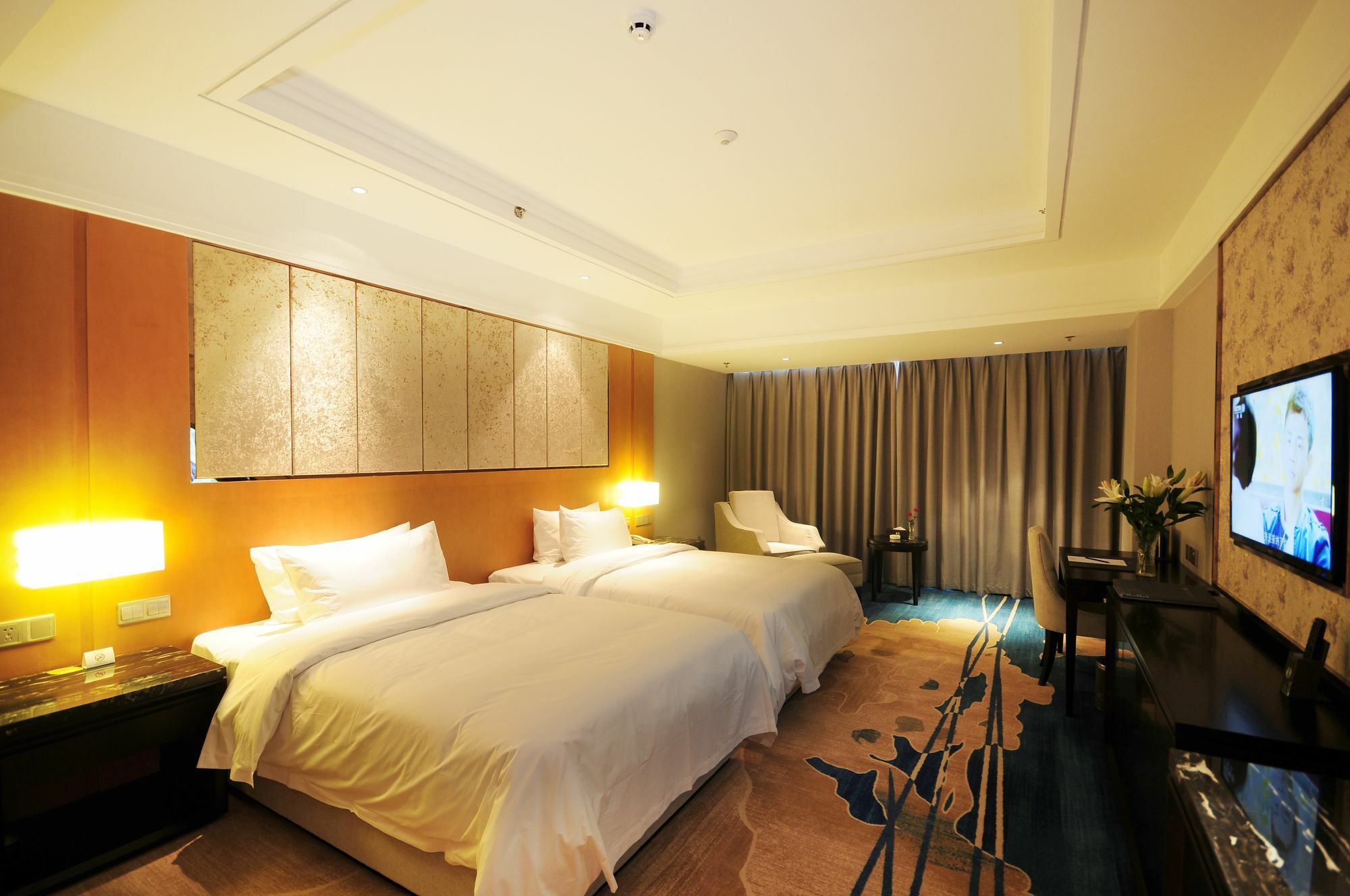 Airport Jianguo Hotel Csengtu Kültér fotó