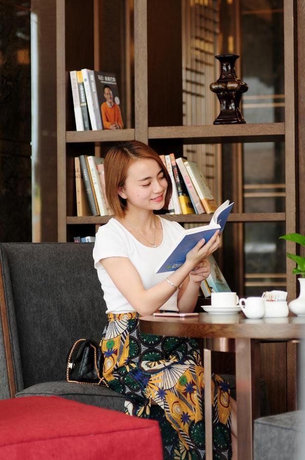 Airport Jianguo Hotel Csengtu Kültér fotó